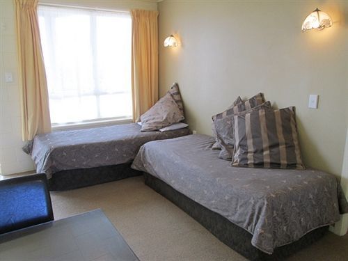 Shortland Court Motel Темз Екстериор снимка